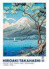 Een gekleurde illustratie van de berg Fuji gezien vanaf Lake Yamanaka. De afbeelding toont een zeilboot en een visser in het meer, met een boom op de voorgrond en een gedeeltelijk bewolkte lucht. De tekst onderaan luidt: "Hiroaki Takahashi, H. Takahashi Fuji Meer Schilderij van Lake Yamanaka, Japan, 1936." Verkrijgbaar bij CollageDepot.-