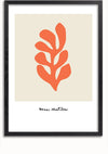 Een ingelijst kunstwerk met een oranje bladachtig kunstontwerp op een beige achtergrond. De naam van de kunstenaar "Henri Matisse" is onderaan in het zwart gesigneerd, waardoor het een prachtig Zeewiervorm Schilderij van CollageDepot is voor elke ruimte.,Zwart-Met,Lichtbruin-Met,showOne,Met